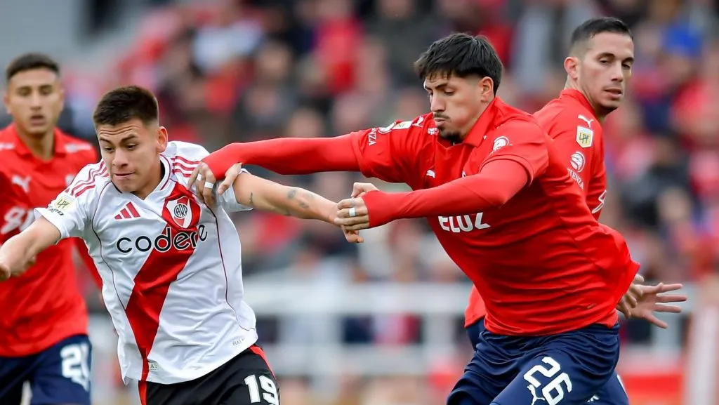 Lomónaco tiene contrato con el Rojo hasta junio de 2025. Foto: Getty.