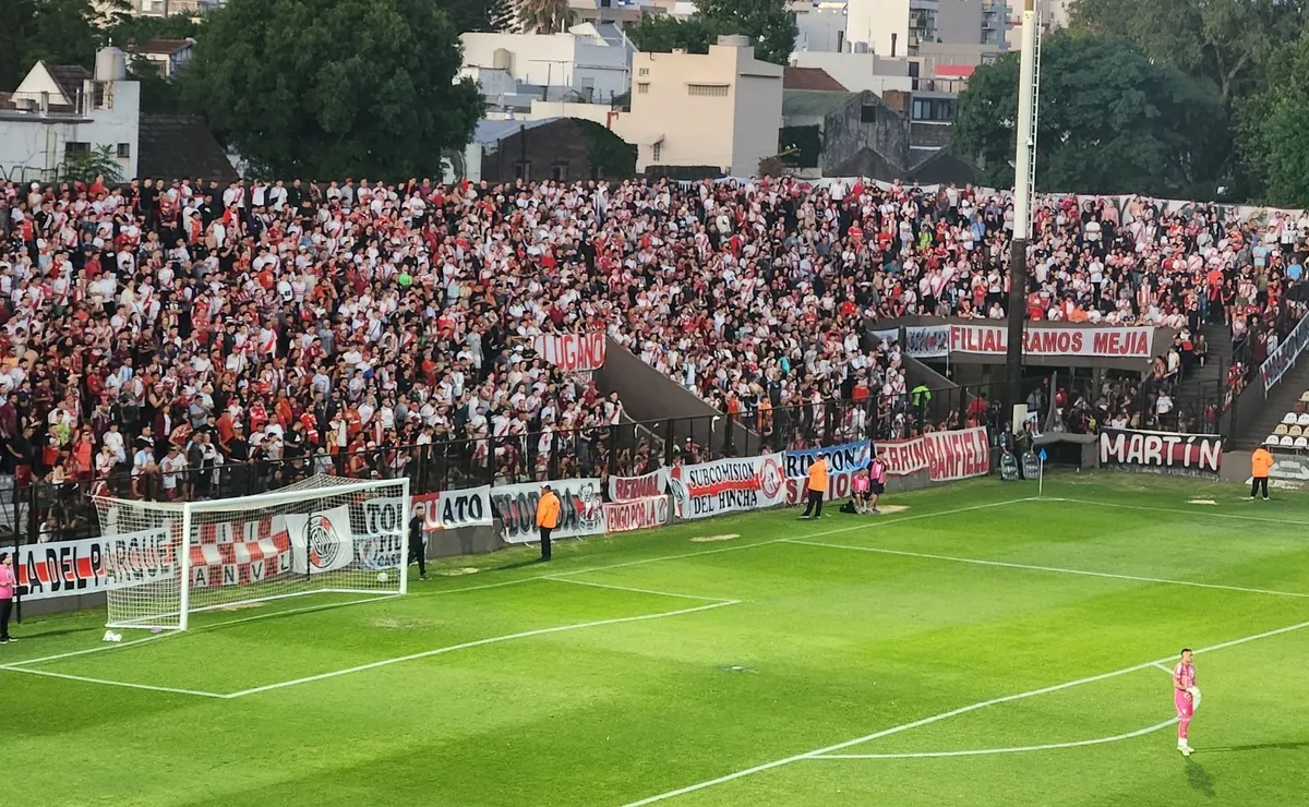 River podría llevar hinchas visitantes a La Fortaleza.