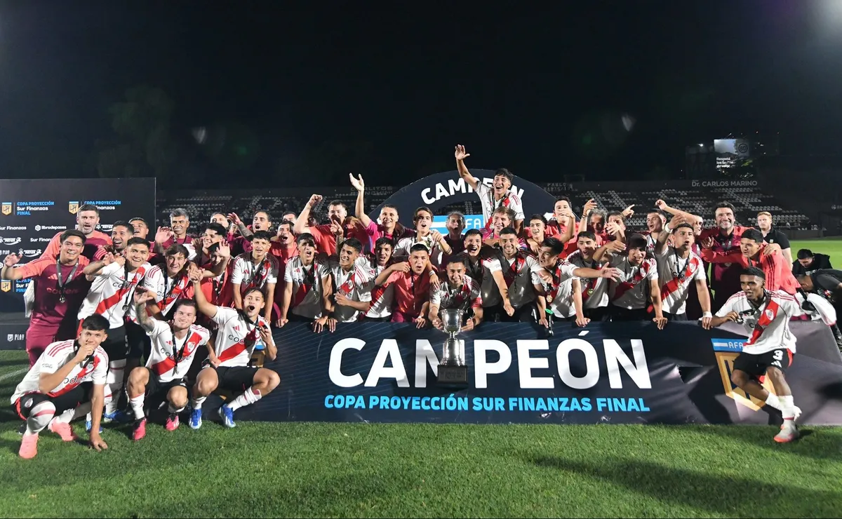 River gritó campeón en Reserva. Foto: Prensa River.