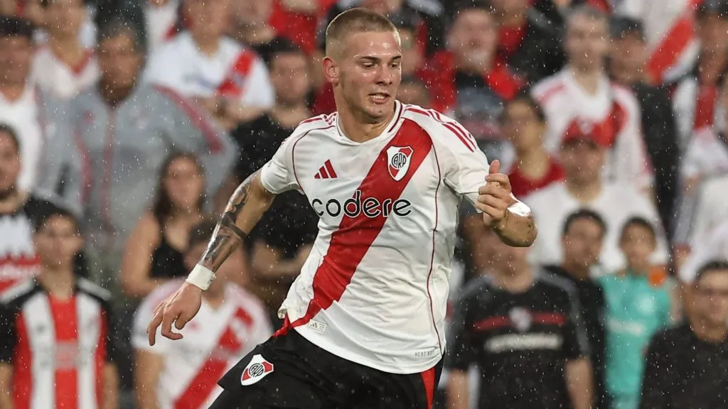Mastantuono no se irá de River en enero.