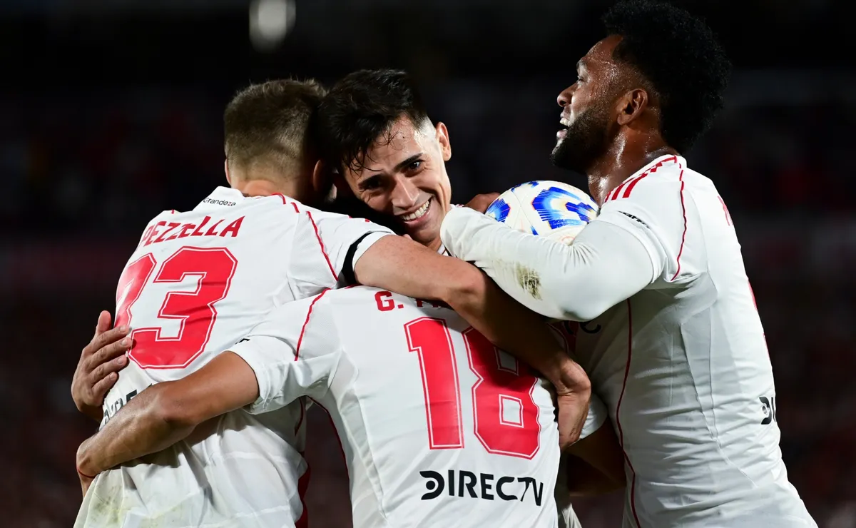 Pronósticos Racing vs River: el Millo busca cerrar el año con una alegría en el clásico