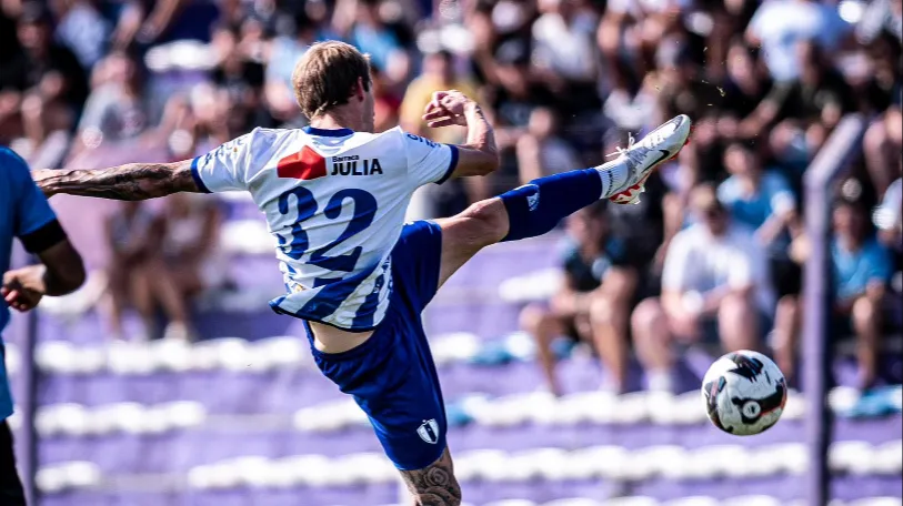 Rossi en acción con Juventud