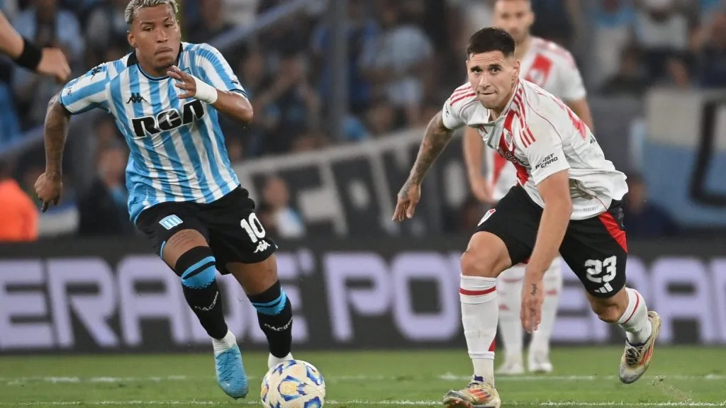 Villagra terminó jugando de defensor central por la lesión de Pezzella, otro síntoma del descalabro que fue River.