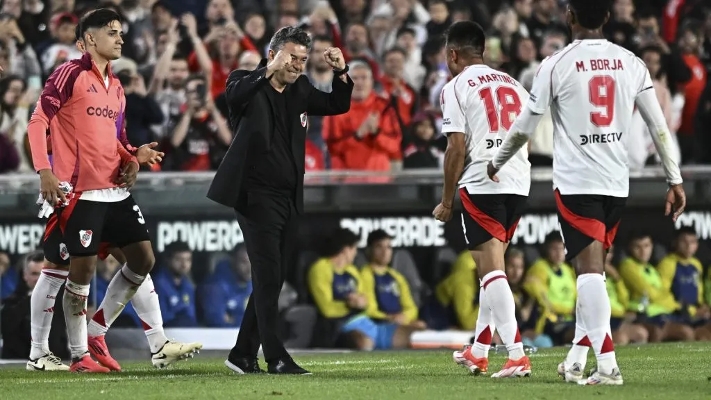 Pity Martínez se pone a disposición de Gallardo.