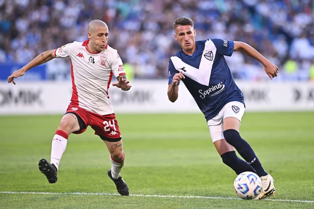 Con Braian Romero y Elías Gómez como titulares, Vélez venció a Huracán y se consagró campeón. (Foto: Getty).