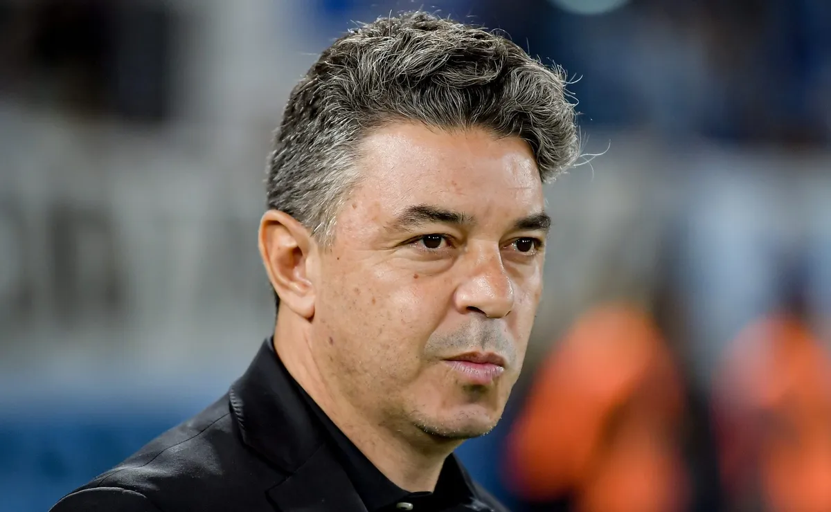 Gallardo no habla en conferencia.