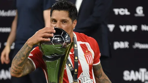 Enzo Pérez gritó capeón y se despidió de Estudiantes.