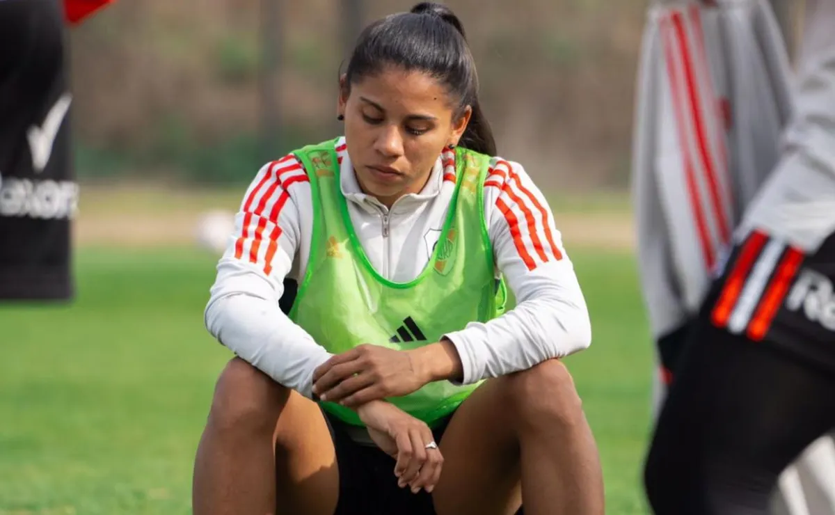 Candela Díaz es la jugadora de River Plate acusada de gestos racistas en Brasil.