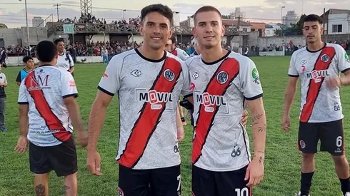 El gesto solidario de Mastantuono y Enzo Díaz en sus vacaciones (Foto: @Carpa1938 Instagram).