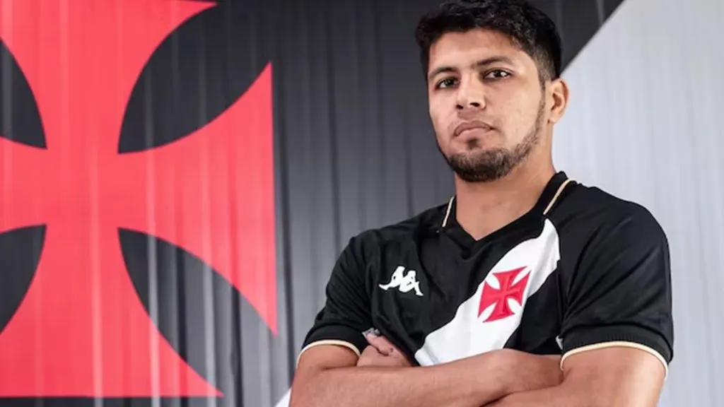 Robert Rojas vuelve al fútbol paraguayo.