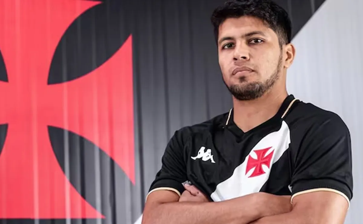Robert Rojas vuelve al fútbol paraguayo.