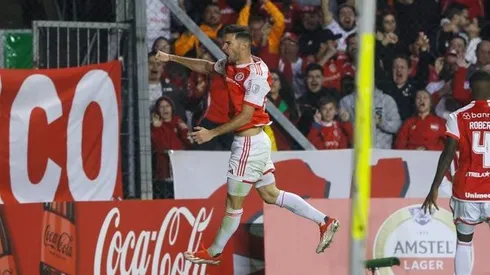 Alario podría jugar en Estudiantes de La Plata