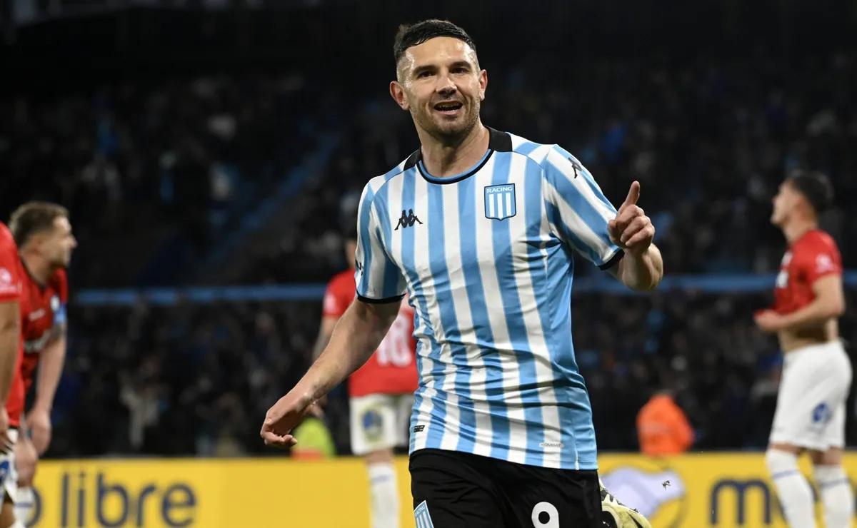La confesión de Adrián Martínez: "Mi familia es hincha de River y yo también".