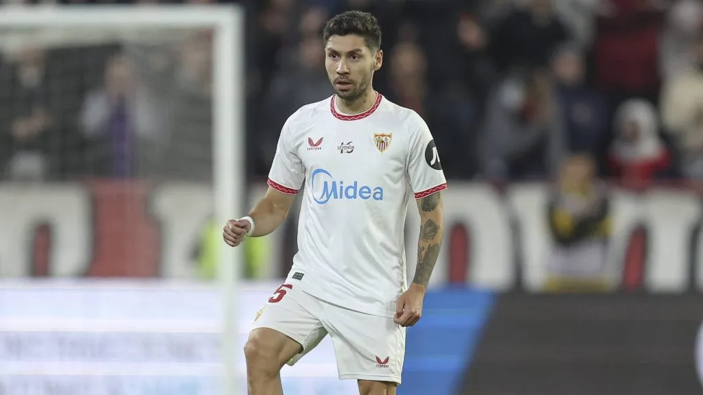 Podría ser el último partido de Montiel en Sevilla.