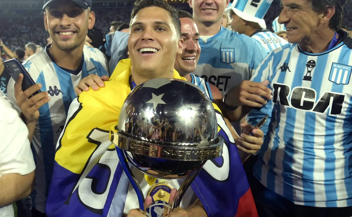 Juanfer Quintero se queda en Colombia.