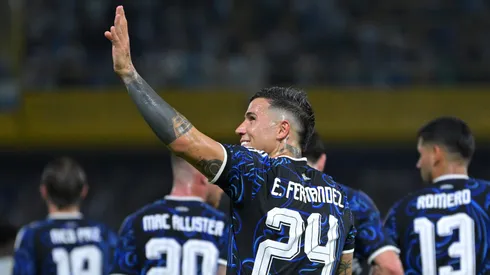 Enzo Fernández, exRiver, festeja el gol en la Selección Argentina.