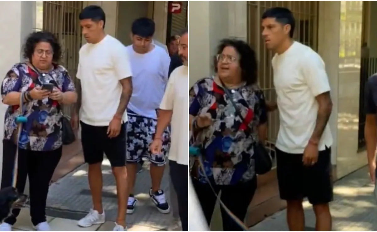 Una fanática se encontró con Enzo Pérez y le pidió una foto, pero no sabía cómo sacarla.