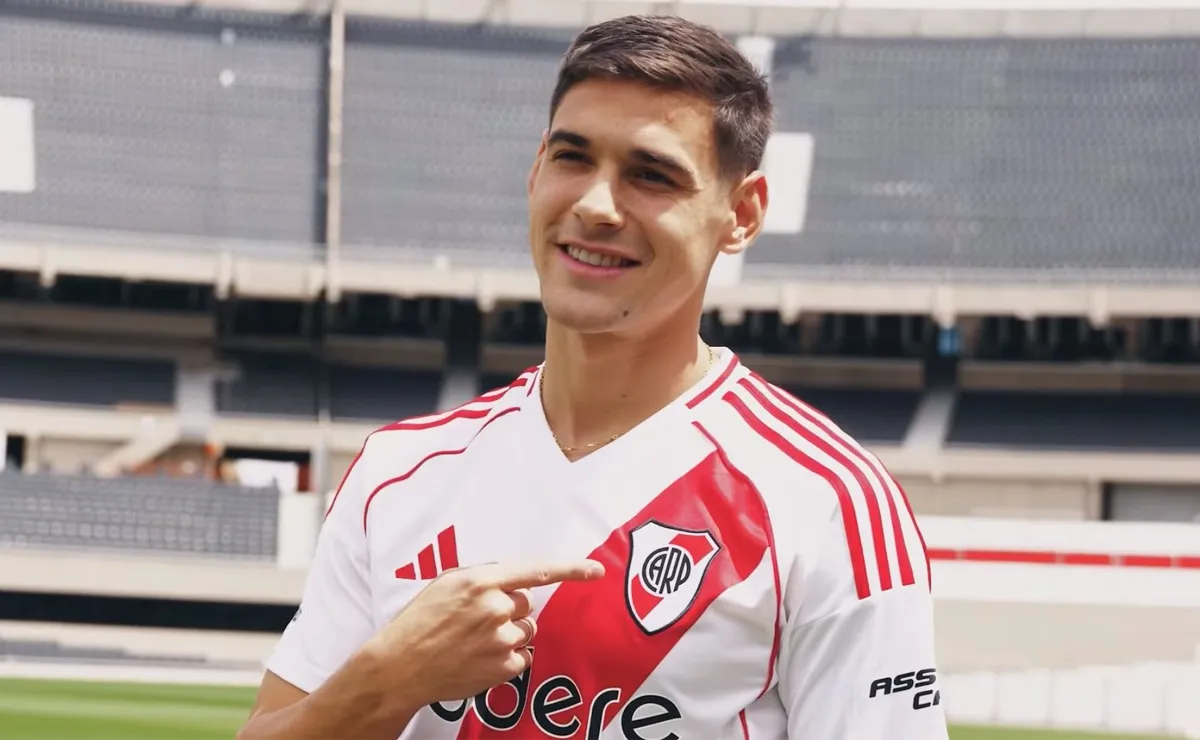 El Chino volvió a River en un gran momento.