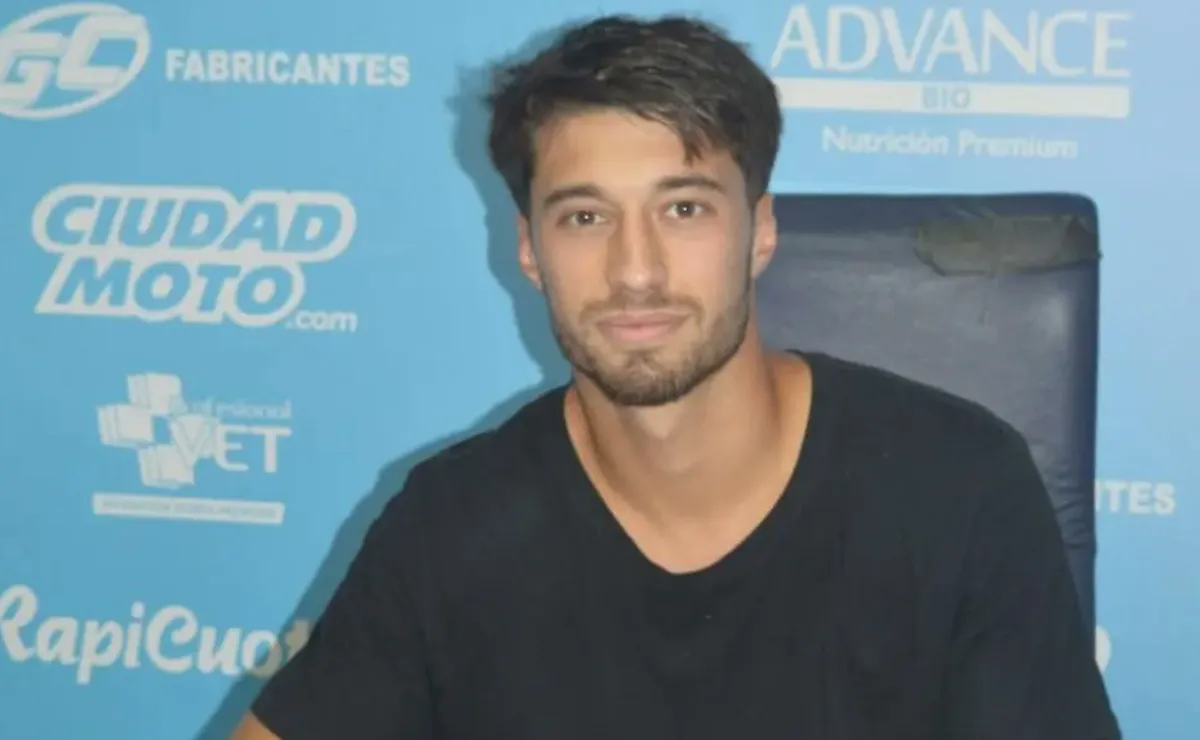El juvenil se fue de River y es jugador de Arsenal.