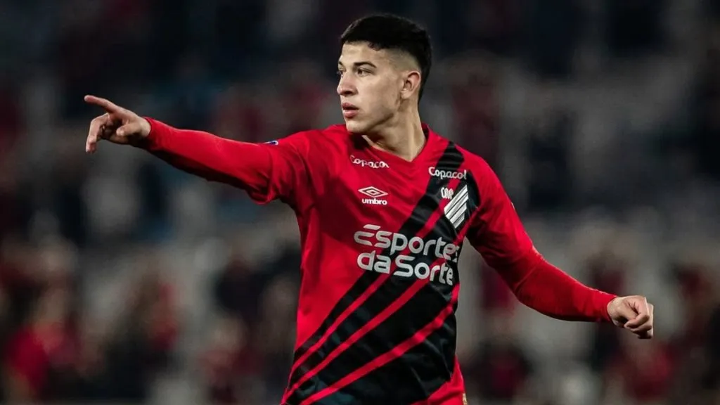 Lucas Esquivel no volvió a jugar con Paranense.