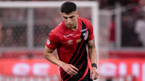 River buscaría al lateral una vez más.