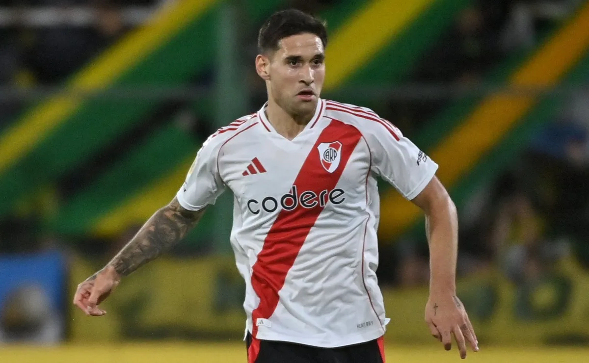 Villagra entrena solo pero volverá a River si Foster Gillett no paga.