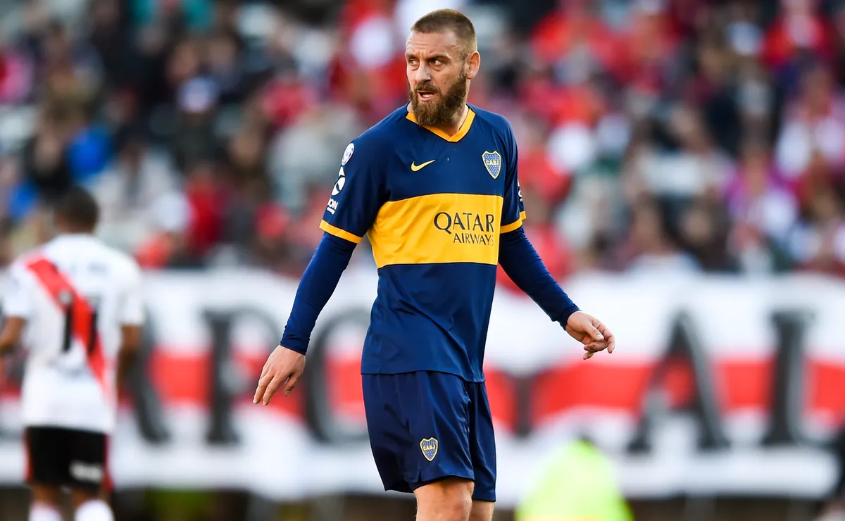 De Rossi recordó un River-Boca en el Monumental: "Nos cantaban 'el que no salta murió en Madrid'"