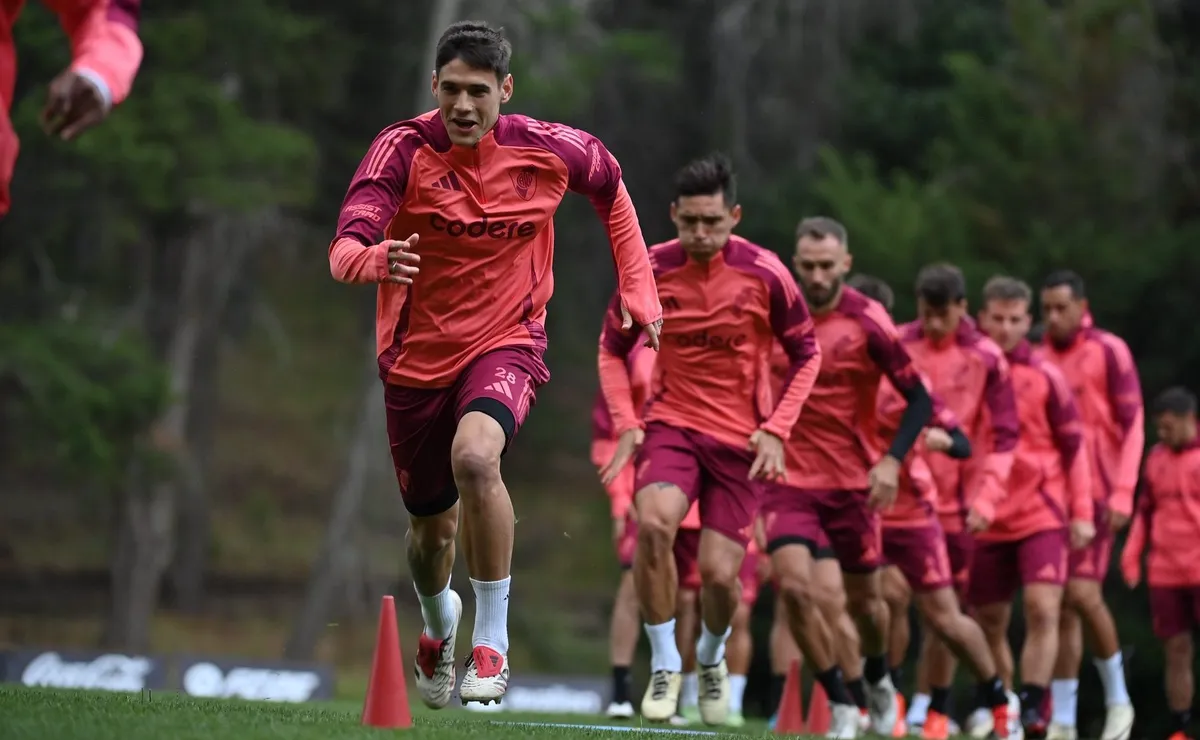 River va por su primer amistoso.