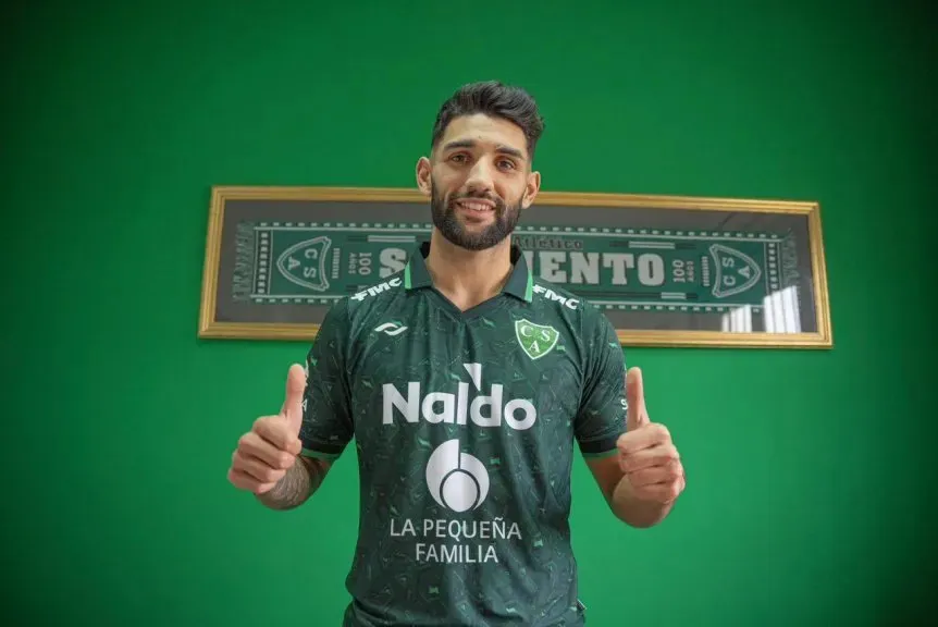 Sarmiento no pudo comprar a Paredes.