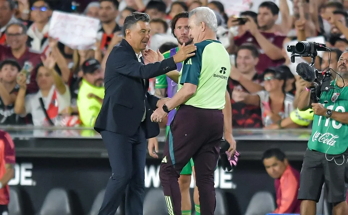 Javier Aguirre llenó de elogios a River.