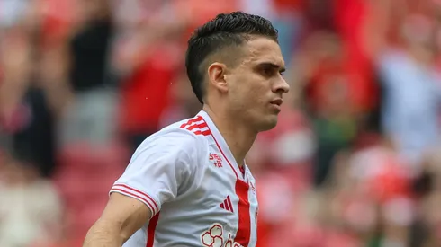 Rafael Santos Borré volvió a brillar en Brasil con un doblete para Inter de Porto Alegre