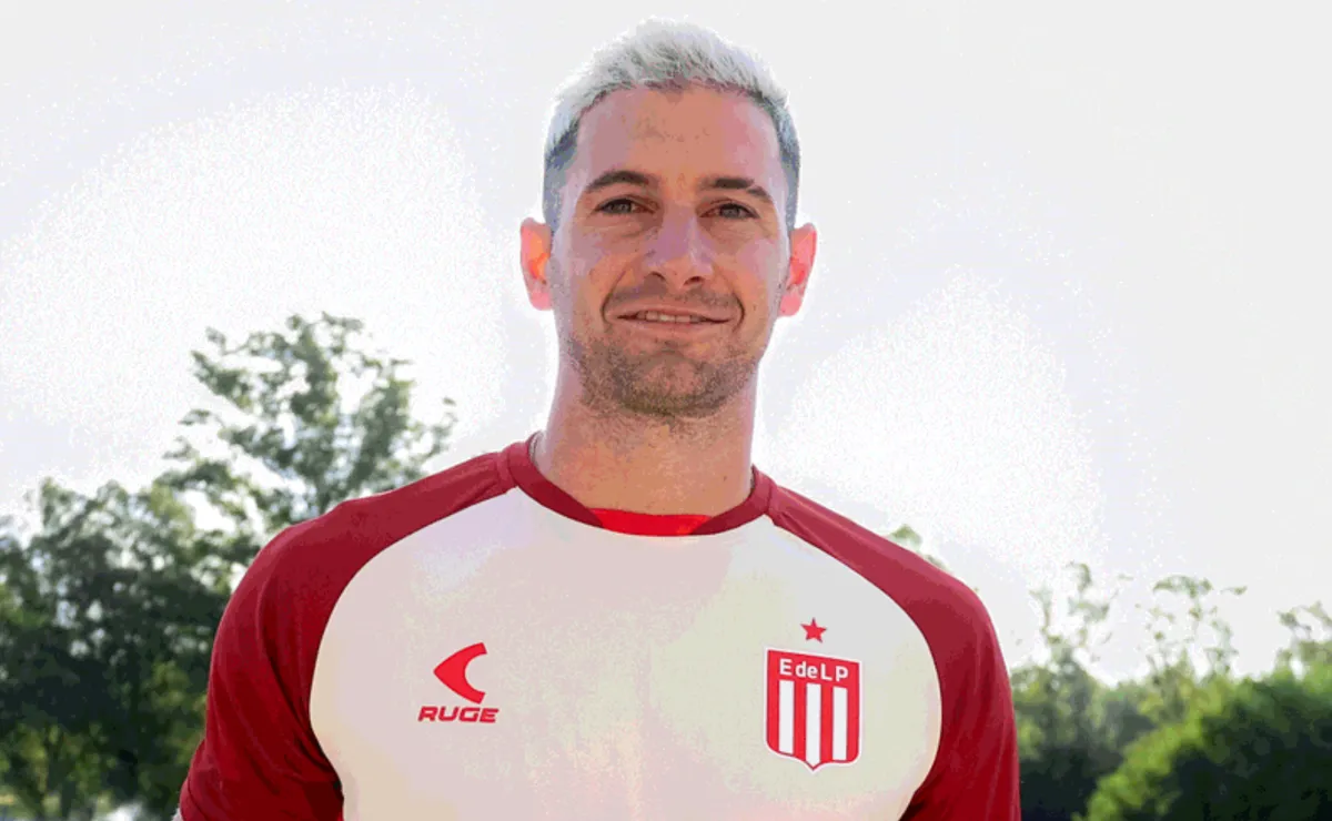 Alario fue convocado en Estudiantes ante River.