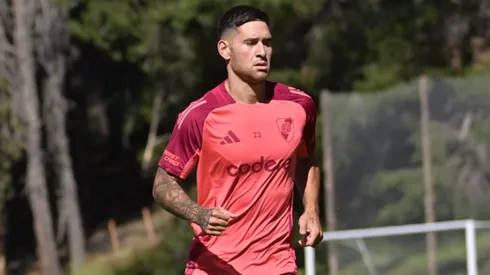 Villagra aún es jugador de River y espera una resolución.