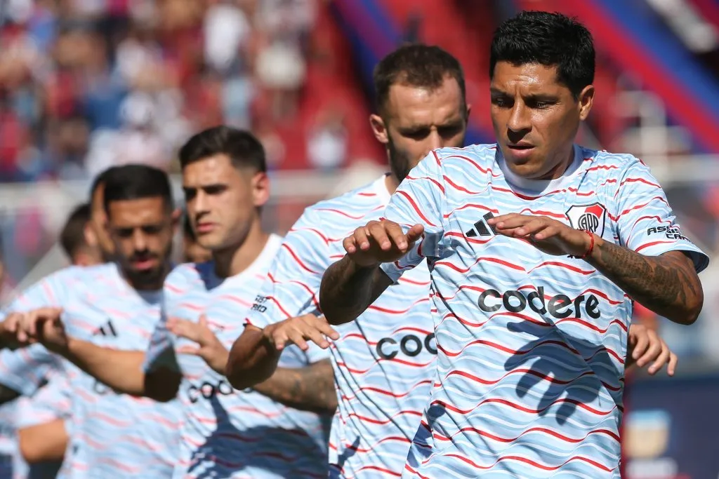 Enzo Pérez llega al clásico.