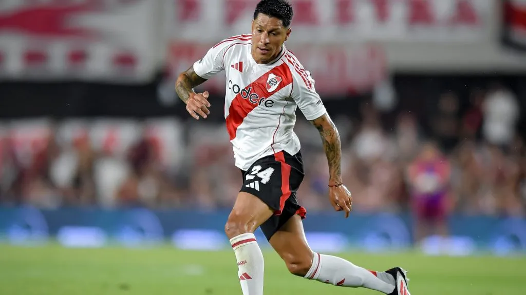 Enzo Pérez salió lesionado ante San Lorenzo.