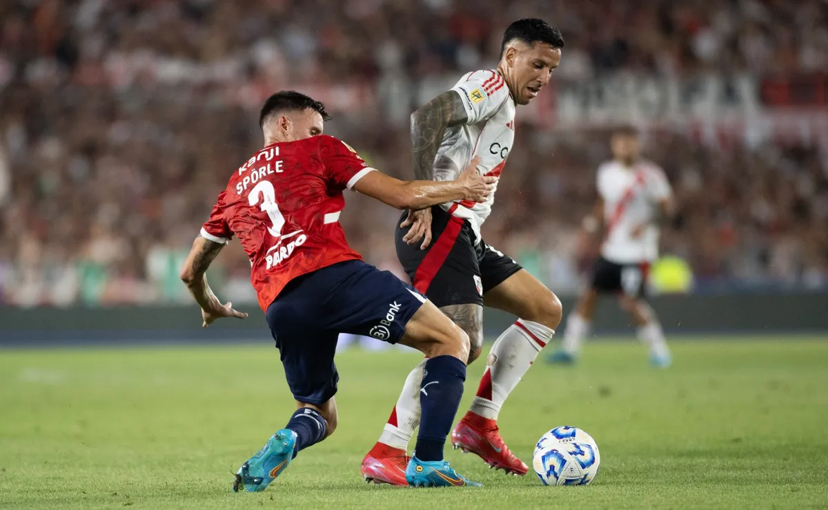 Sebastián Driussi volvió a ser titular y jugó bien ante Independiente (Foto: Diego Haliasz / LPM)