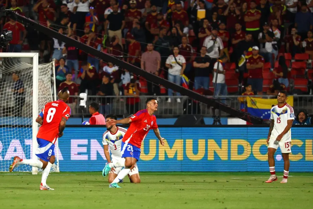 Cepeda disputó cuatro partidos oficiales con Chile y marcó tres goles. (Foto: Getty).