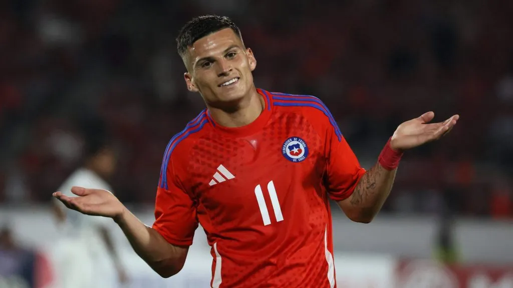 Lucas Cepeda es extremo, tiene 22 años y juega en la Selección de Chile.