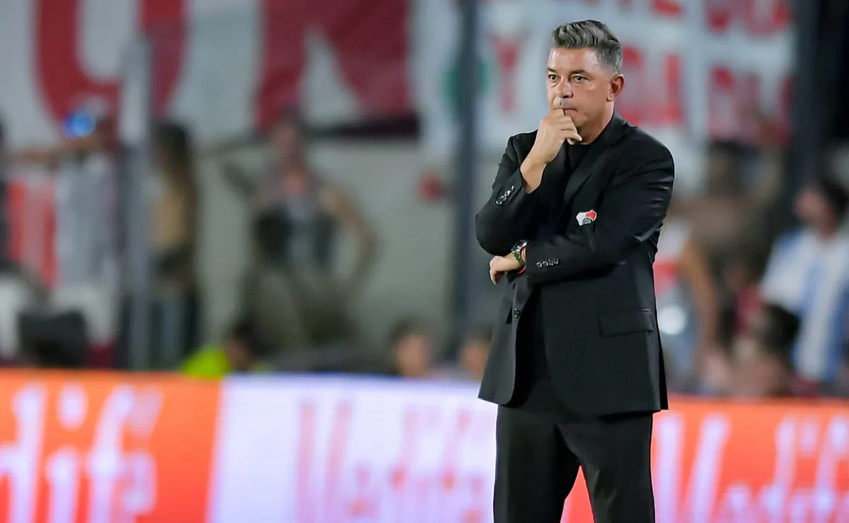 Gallardo todavía no encuentra a los volantes titulares.