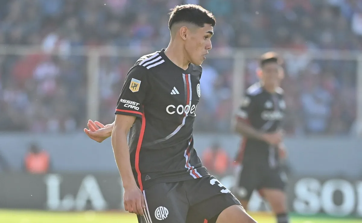 Santiago Lencina, una de las joyitas de River.