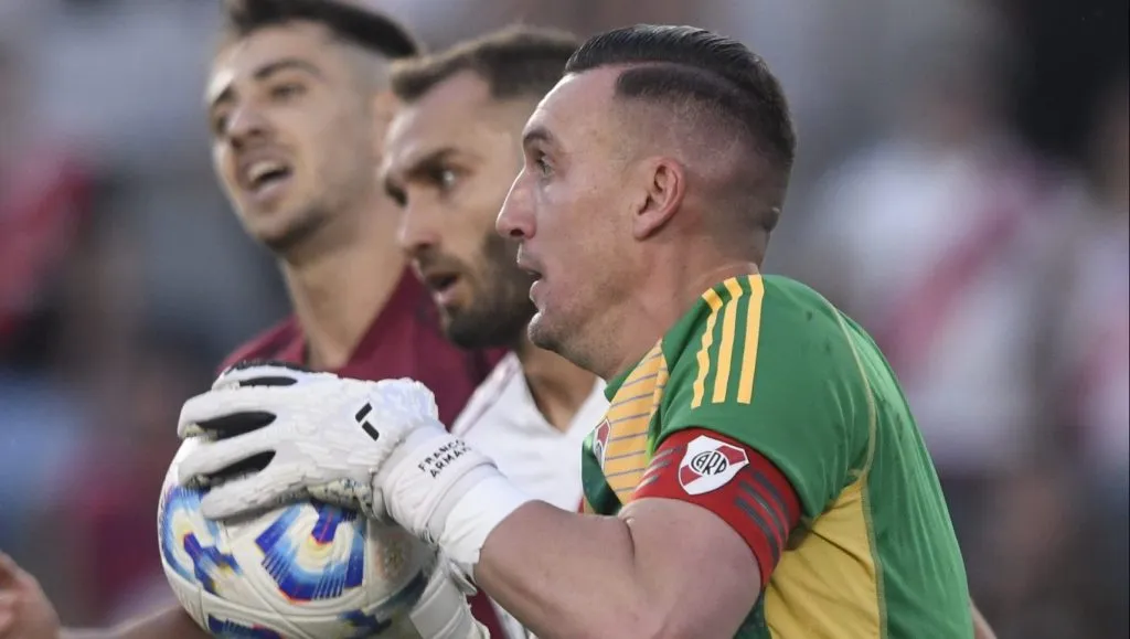 Franco Armani fue figura ante Lanús, un mal síntoma. Foto: LPM.