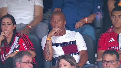 Carlos Sánchez estuvo en el Monumental.