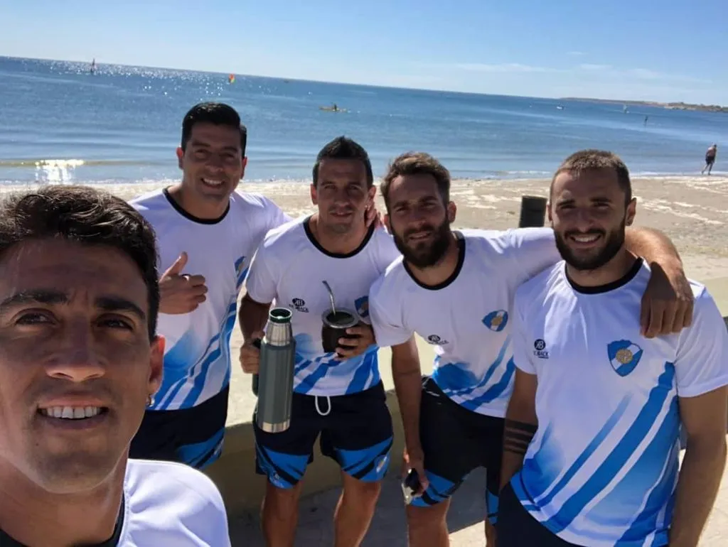 Diego Galván, en la última pretemporada que hizo como jugador profesional del club Sol de Mayo de Viedma, Río Negro (FOTO: @diegogalvanok).