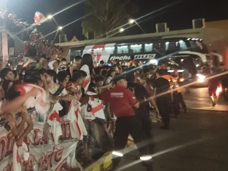 VIDEOS | Enorme recibimiento de los hinchas de River en San Juan