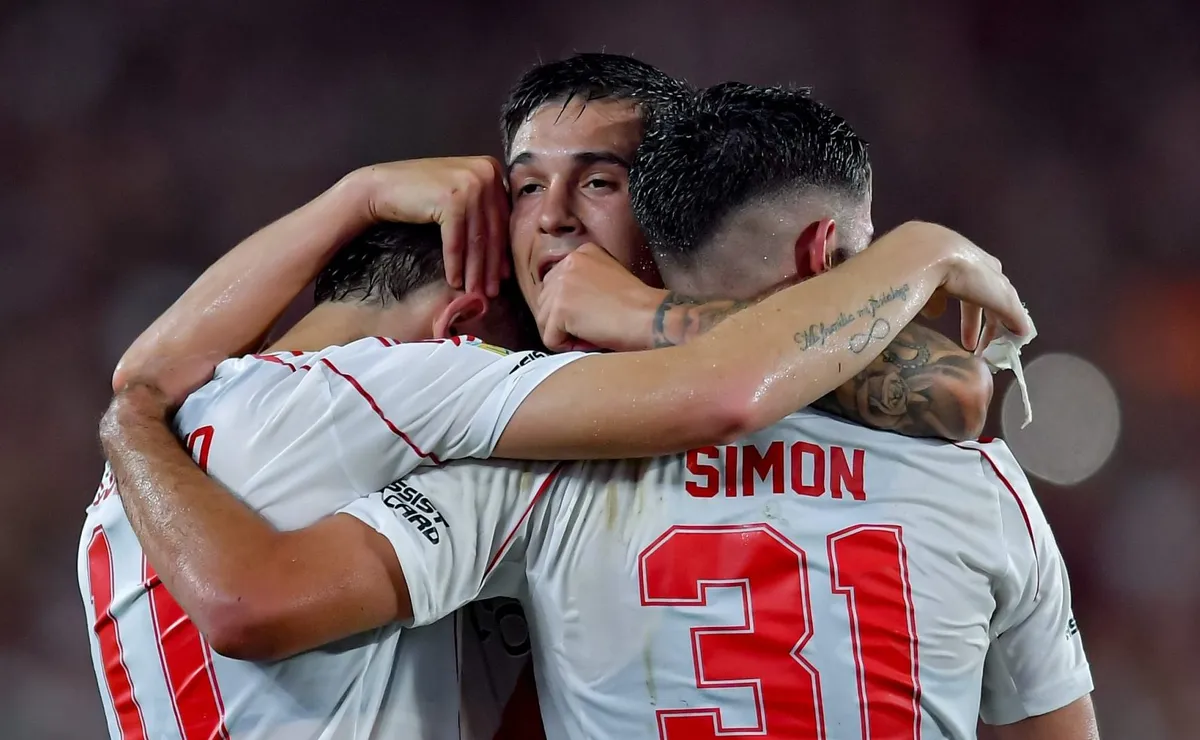 River se prepara para enfrentar a Estudiantes en la fecha 8.