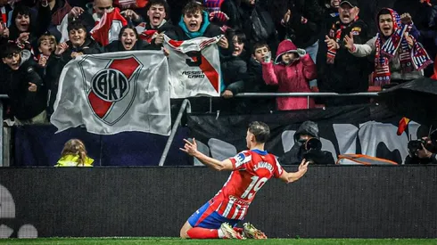 Julián Álvarez celebra el gol del Atlético Madrid