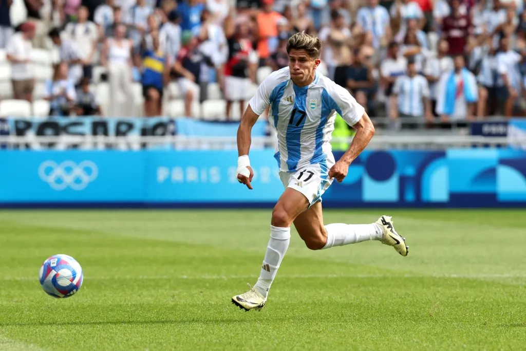 Giuliano Simeone en acción durante los JJ.OO. Tokio 2024. (Getty Images)