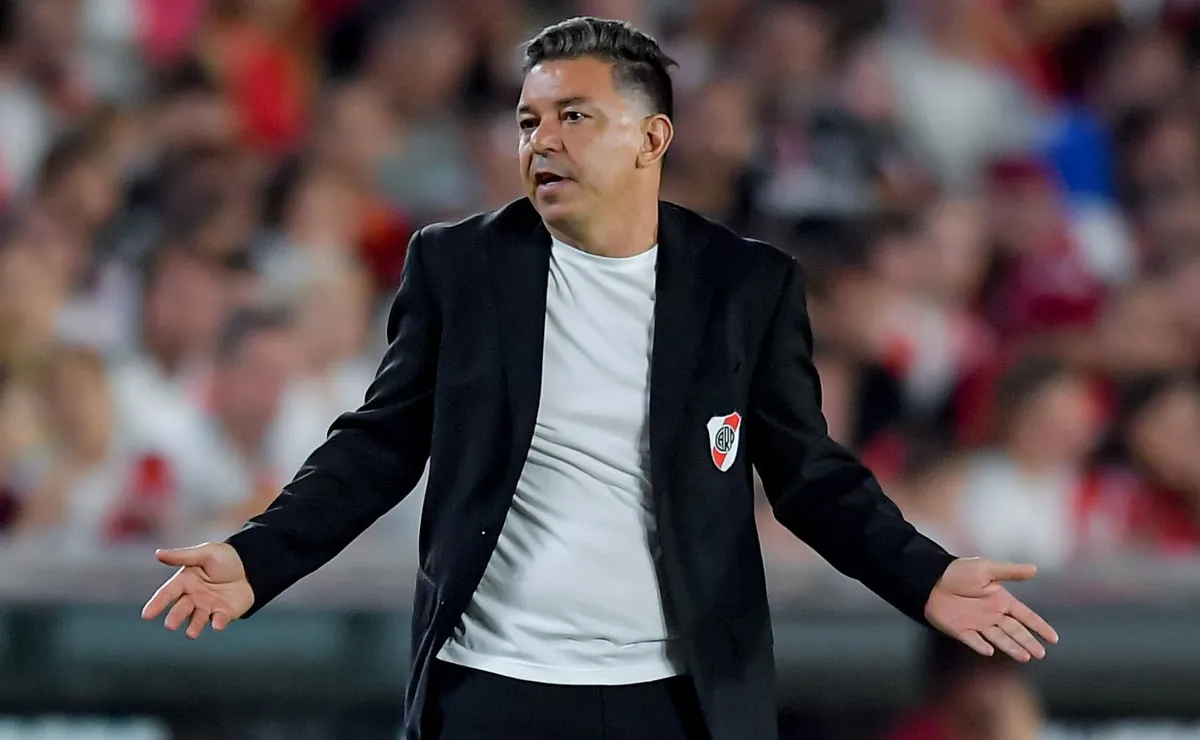 Así formaría River vs. Riestra.
