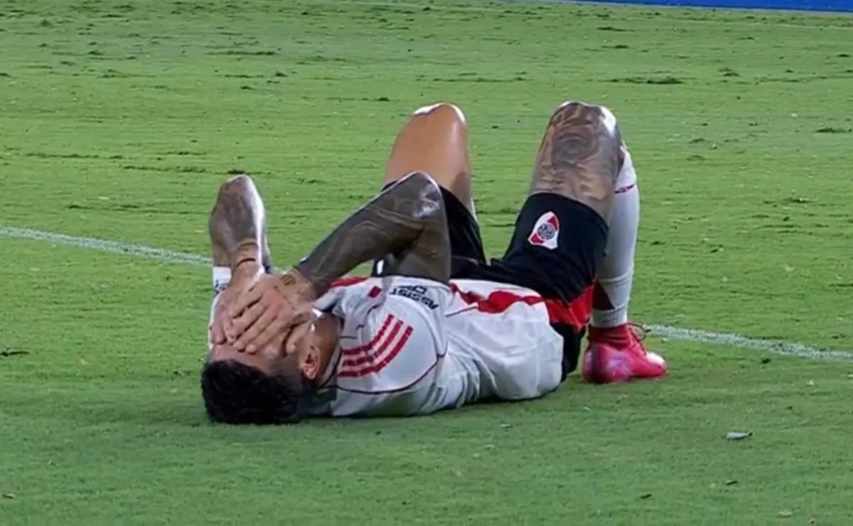 Seba Driussi se fue lesionado.