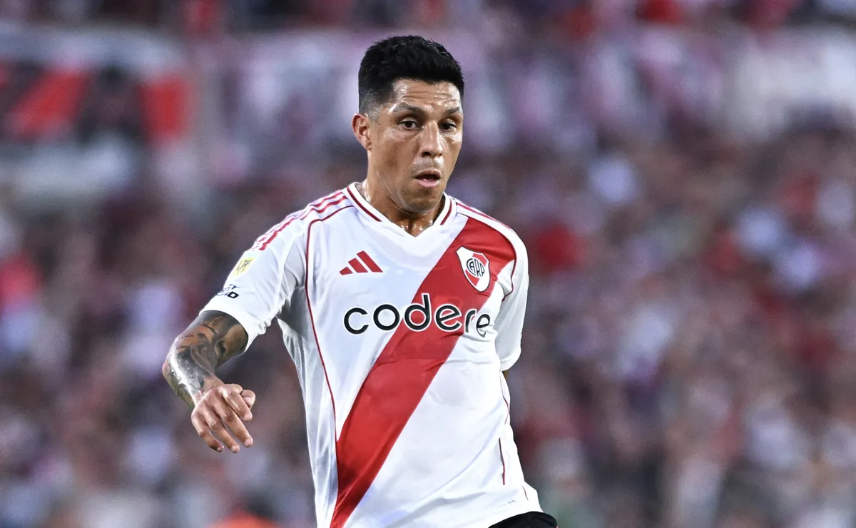 Enzo Pérez, el mejor 5 de Argentina.